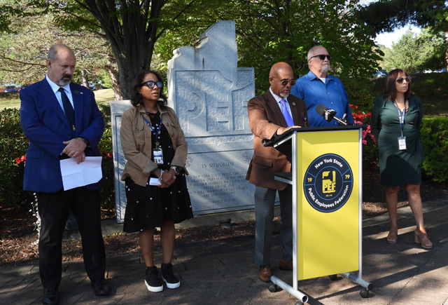 Leaders, staff honor memory of members killed on 9-11